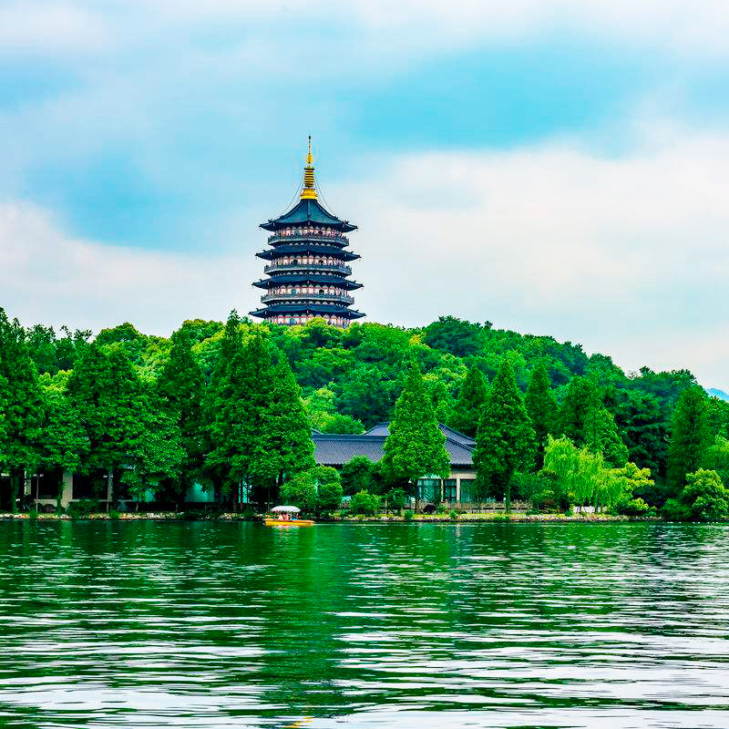 上海出发-雷峰塔+日夜乌镇+迪士尼5日4晚-纯玩O购物跟团游