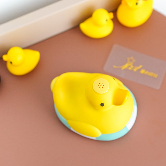 Classica Papera Da Bagno Che Squittisce – Giocattolo Originale Per Bambini – Senza BPA, Made In Germany, Confezione Regalo A Mela