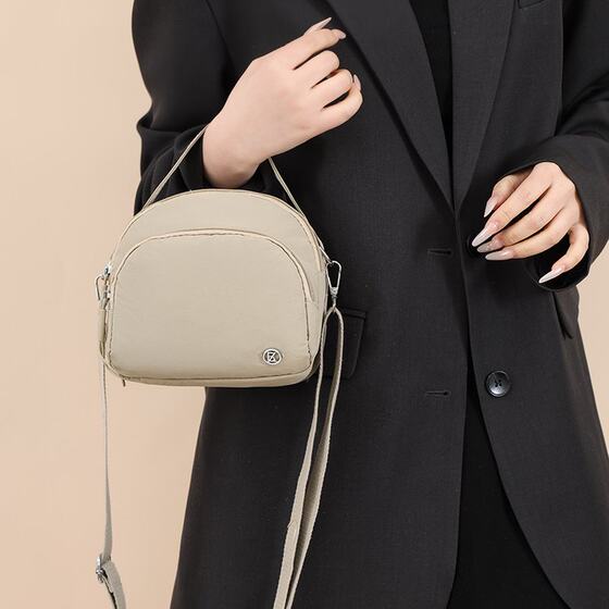 Oxford cloth one-shoulder crossbody bag for women 2025 spring and summer new casual and fashionable nylon makeup bag canvas mother bag