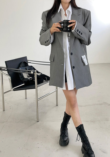 Korean men's casual small suit jacket Korean Dongdaemun trendy suit autumn loose black single suit top