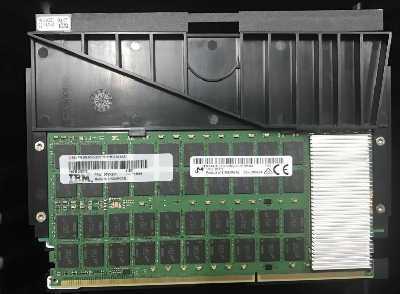 メモリー IBM 01GY774 32GB DDR4(4GB)1600MHz CDIMM 01GY774 32GB DDR4