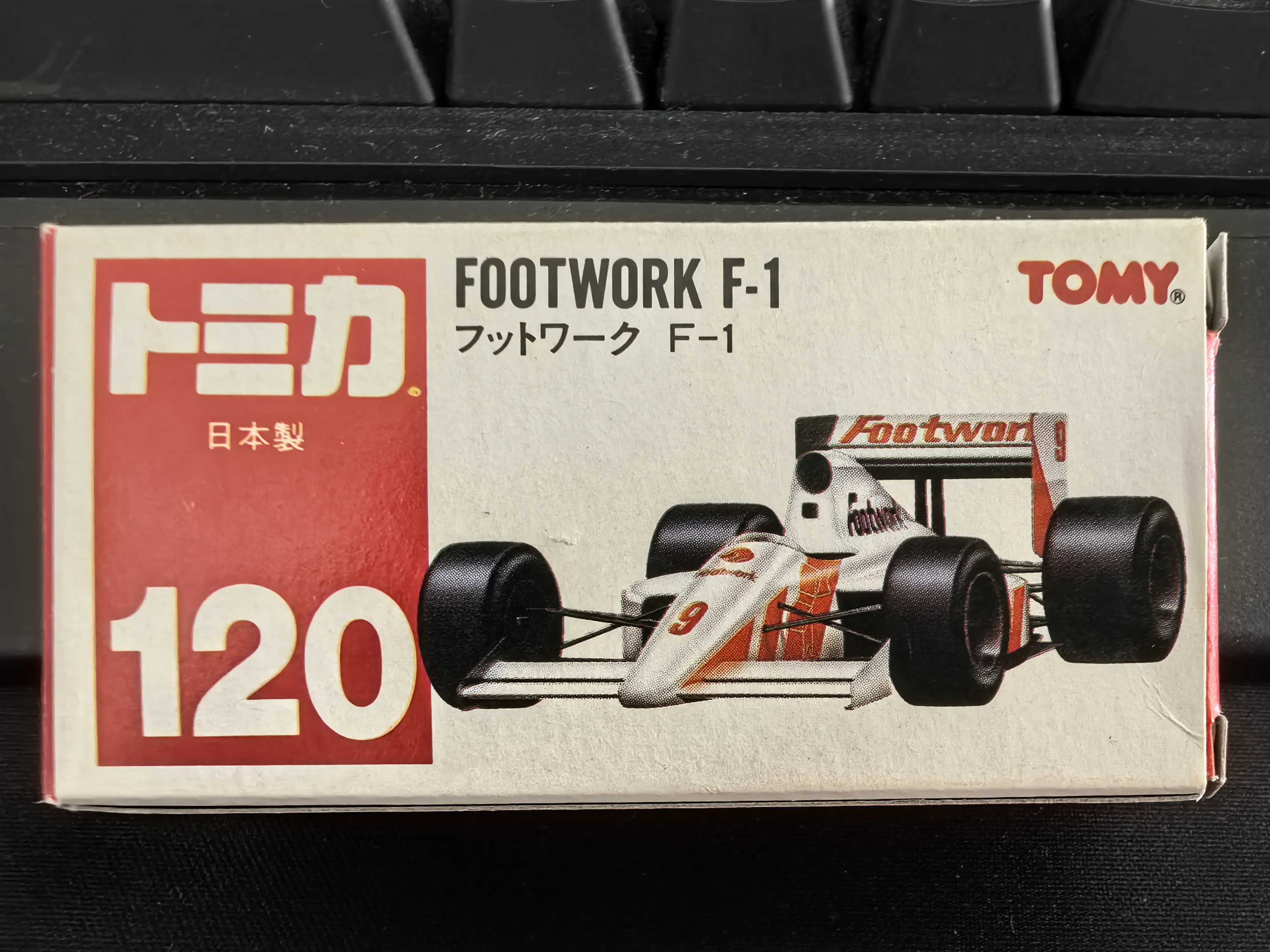 トミカ　赤箱　120 フットワーク　F-1 トミカ赤箱No.120 フットワークF1日本製 - メルカリ