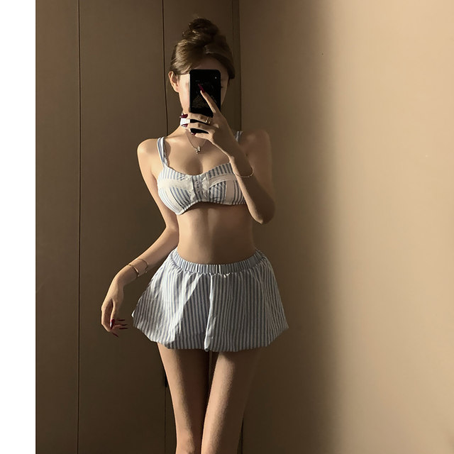 New skirt-style bikini split swimsuit for women, high-end, small breasts, sexy, pure desire, island resort, hot spring student