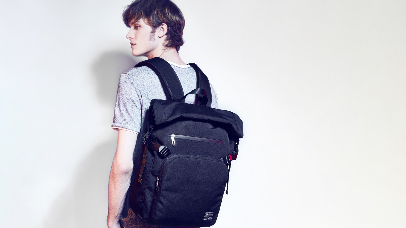 评测|来自时尚界的一款潮男背包