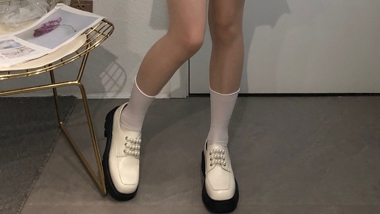 秋季小皮鞋,一阵伴随落叶而来的复古风