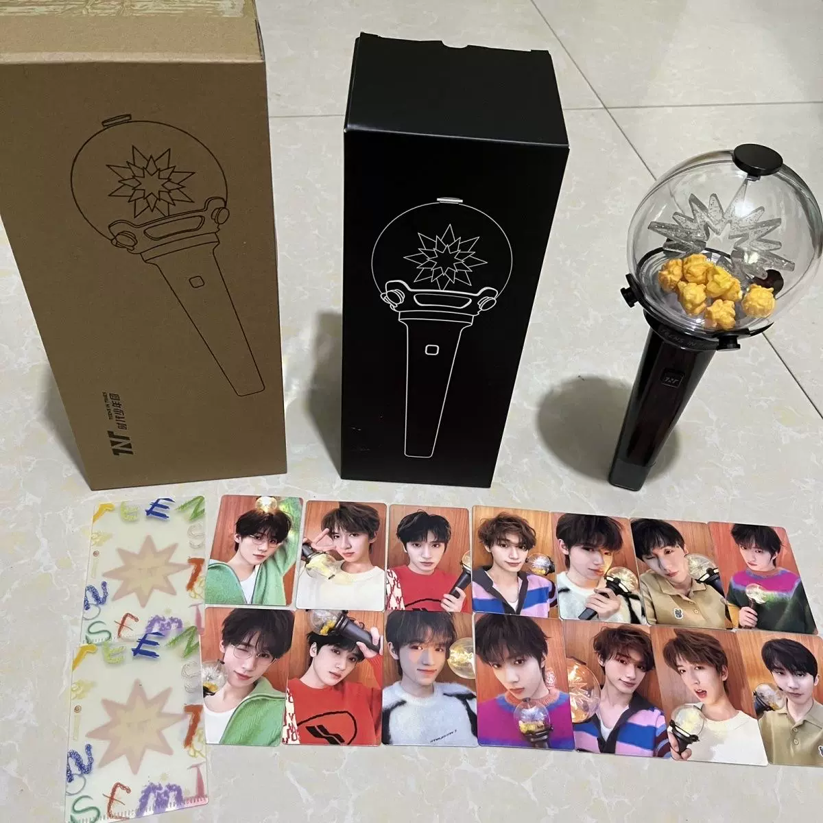 TF家族四代周边奔跑当阳光降落在这里张桂源小卡同款应援官方正品