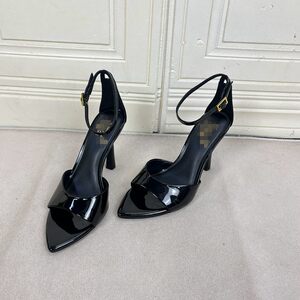 
Lady Shoes foreign trade original women's shoes new fashion commuter pointed toe solid color stiletto buckle fashion sandals