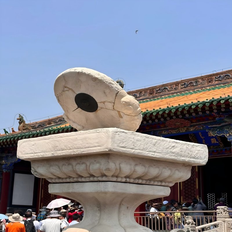 独立大咖讲解沈阳故宫张学良旧居赵一荻故居赠送每人一杯故宫热饮