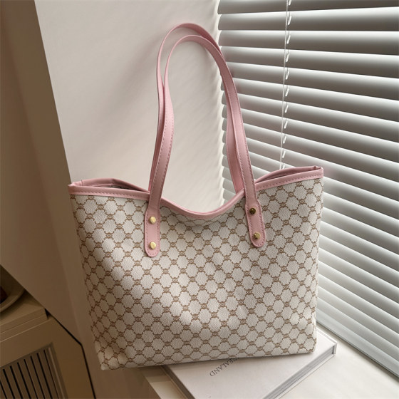 
Retro Print Spring Big Bag 2025 New Trendy and Beautiful Korean Style Women's Bag Shoulder Bag Commuting Large Capacity Tote Bag