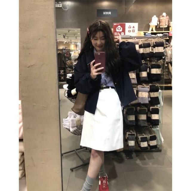 Korean gentle white mid-skirt for women with high waist A-line slim simple commuting versatile mid-skirt
