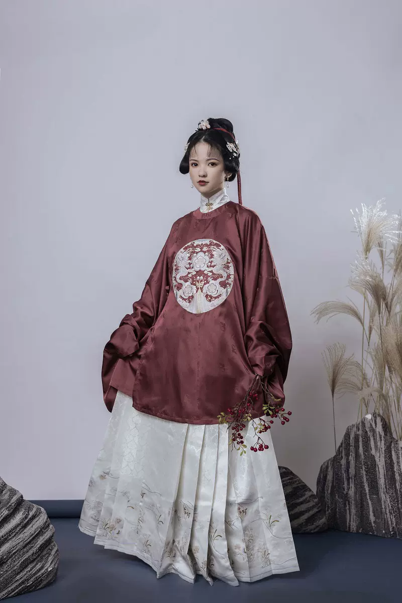 上遙居 浪裏白明制原創漢服圓領大襟補子仿妝