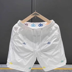 Men's Summer Casual Shorts, European Style, Loose Trendy Brand Straight-Leg Pants, Light Luxury Style, Embroidered Beach Shorts