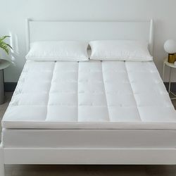 Imported German Velvet Self-Heating Thickened Mattress Tatami Single Student Dormitory Mattress Home Soft Cushion Quilt