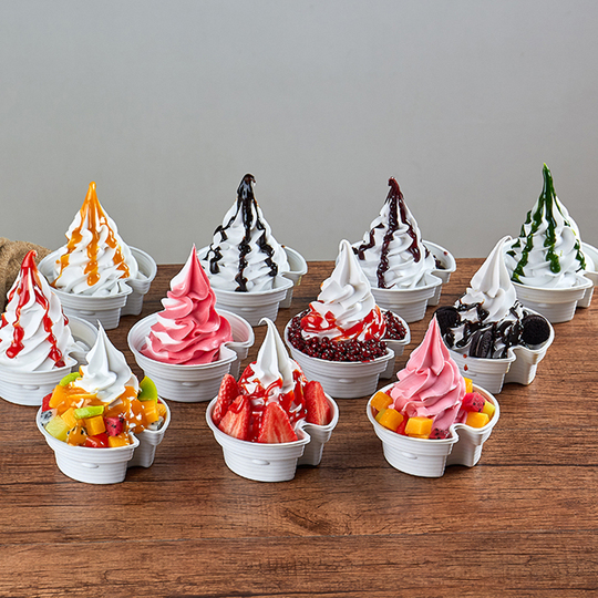 一点物【食品サンプル】大盛りアイスサンデー　実物大サイズ 高級品 新品未使用 DIYアイスクリームモデル食品型 - サンデー小道具おもちゃ