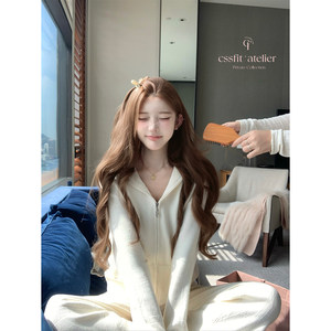 迟伞伞25/fw 凛冬融雪 dio*暗纹格纹奶白针织连帽上衣长裤套装