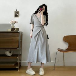 High-End V-Neck Short-Sleeved Dress for Women 2026 New Summer Plus Size Fat mm Waist-Cinching Belly-Covering Slimming Dress