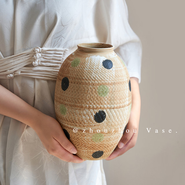 Zhou Zhoubo points Wabi-sabi style vase, medieval vase ornaments, home soft decorations, ceramic flower vessels, new Chinese style