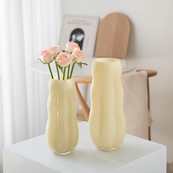 Vintage Vase Decoration for Living Room, Floral Arrangement, Light Luxury, High-End Feel, Cream Style, Creative Hydroponic Rose and Lily Flower Vase