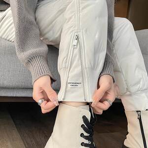 
New high-end down pants for women's outer wear 2024 winter Northeast wearable warm overalls loose white duck down pants