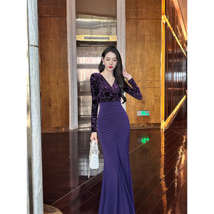 Youkefeier high -definition purple velvet temperament lady pure color dress V -neck sexy fishtail skirt high waist
