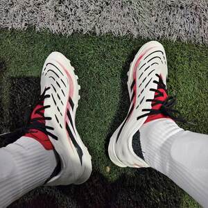 
2025Predator 25 Pro TF Broken Nail Falcon 25 times top Bellingham football shoes