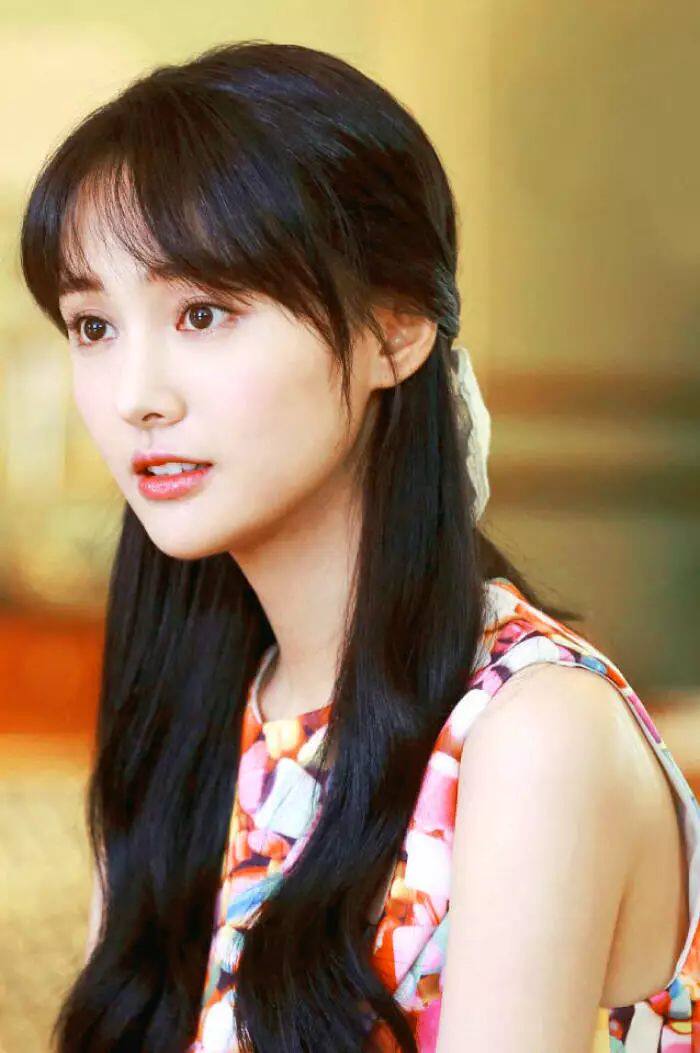 郑爽的脸比雪白?如何安全有效的美白呢?