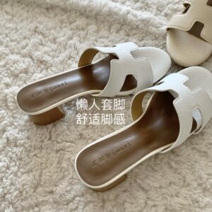 
Fashionable! Quality! Horse Raisers ~ INS Old Qian style thick heel sandals for women summer internet celebrity versatile mid-heel flip-flops