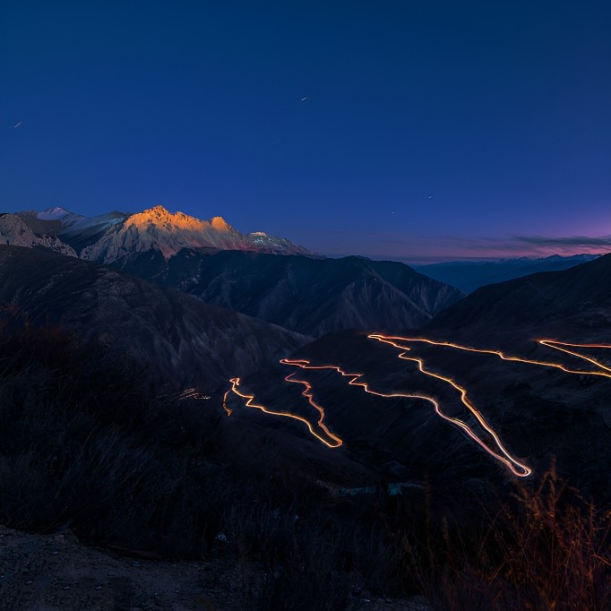 318川藏线拉萨稻城林芝10天【松赞来古山居+拉萨瑞吉】米堆冰川