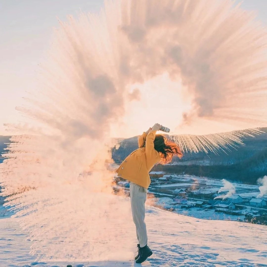 私家团哈尔滨漠河北极村6天【雪国列车往返卧铺+穿越水墨冰原】