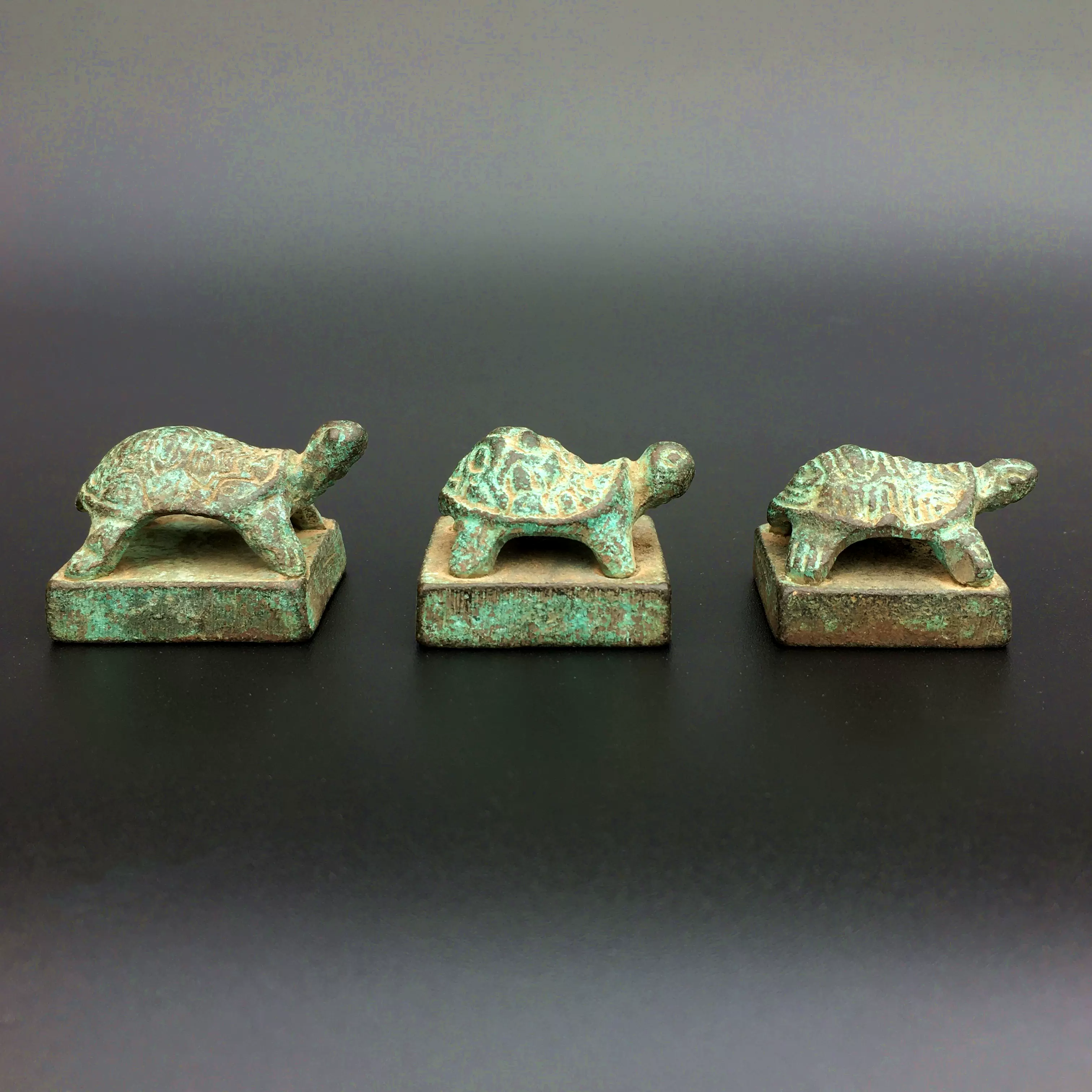 古玩漢代古董銅龜印章老式做舊仿古龜印章純銅古代龜鈕印章烏龜印-Taobao