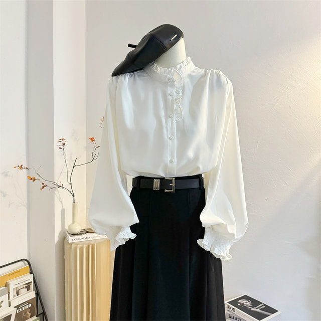 White fungus lace stand-up collar long-sleeved shirt for women 2025 spring French age-reducing temperament inner bottoming shirt top
