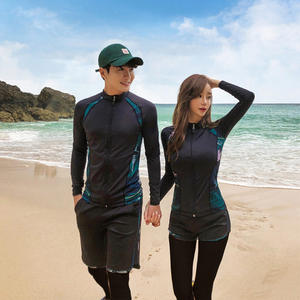 
2025 new couple diving suit snorkeling suit split sun protection jellyfish suit men and women long sleeve trousers swimsuit set