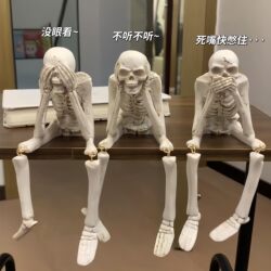 Halloween Quirky Skeleton Office Desk Decoration, Mood-Boosting Small Ornament, Birthday Gift for Boys