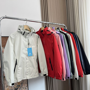 
Outdoor couple style! Three-dimensional tailoring! Foreign trade men's autumn windproof sports and casual hooded jacket