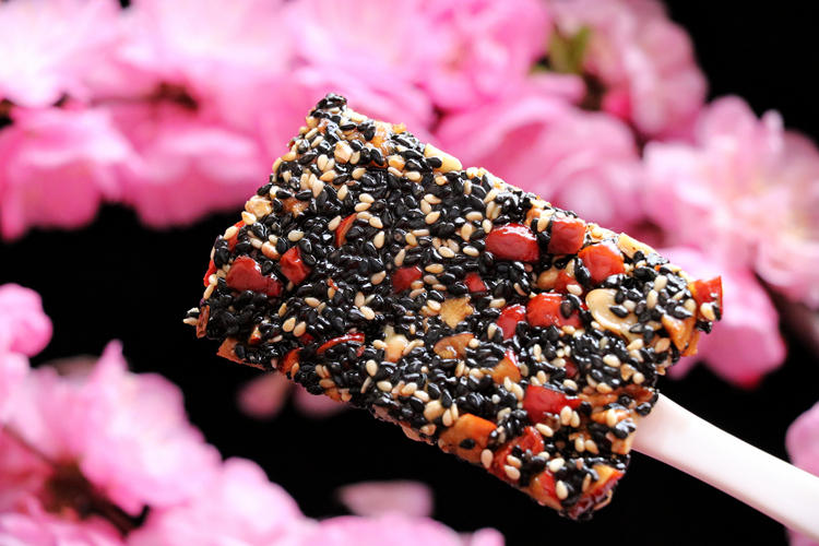 补血小零食,女人爱的核桃芝麻糖(图11) 补血小零食,女人爱的核桃芝麻糖(图11)