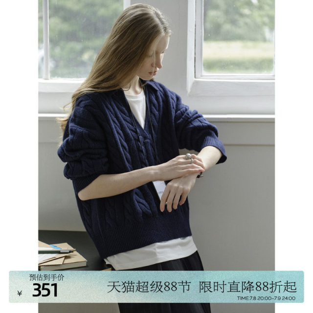 CIRCLOFY design-sensory cable v-neck wool sweater for women in spring and autumn loose sweater jacket
