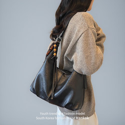 Mankok Large-Capacity Underarm Tote Bag for Women 2026 New Light Luxury Niche High-End Commuter Crossbody Bag Trendy