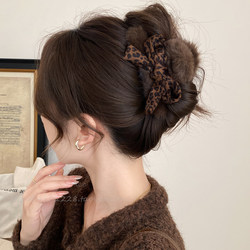 Retro Leopard Print Bow Clip for Women, Autumn and Winter 2025 New Style, High-End Hair Clip for the Back of the Head, Shark Clip Hair Accessories