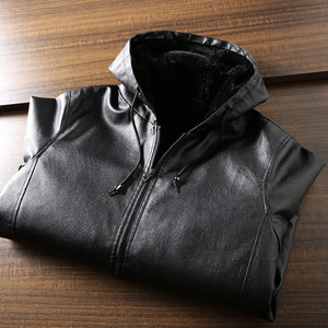 Ultra delicate without shedding fluff! Thick and warm! Autumn and winter men's hooded and plush thick motorcycle imitation leather jacket