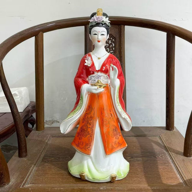 Ceramic statue of the Seven Fairies of the Seven Princesses at home and ...