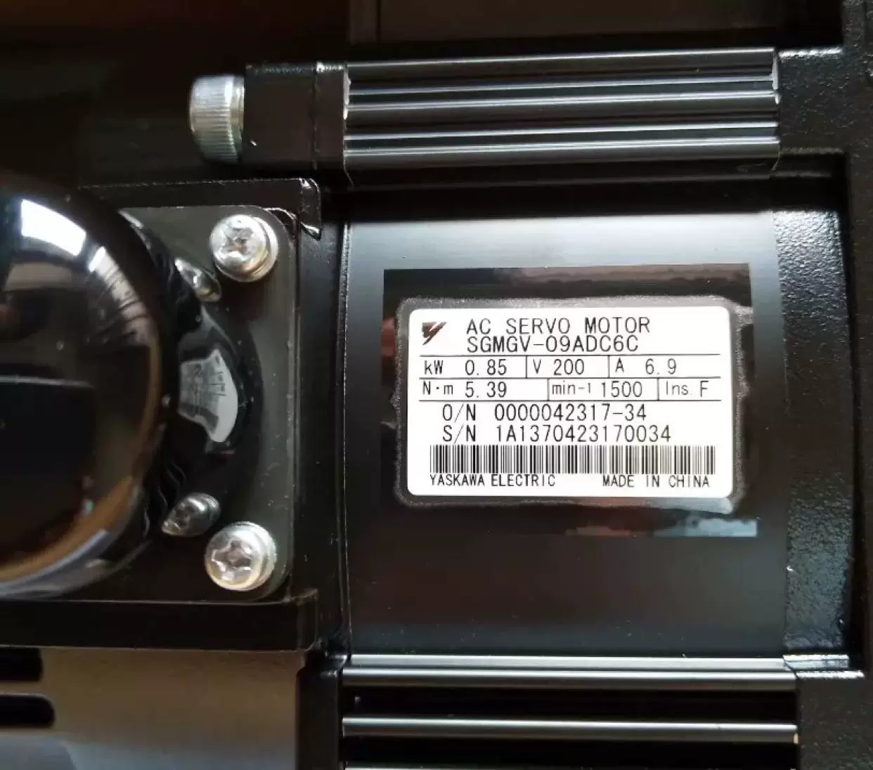 新品 YASKAWA 安川電機 SGM-04AW12 「６ヶ月保証付き」 新品 YASKAWA 安川電機 SGM-04AW12 保証