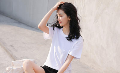 女生怎么挑选白T恤?注意这3个技巧