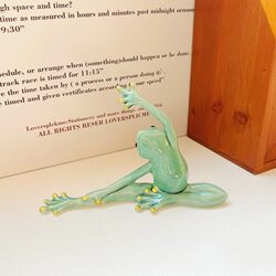 Jingdezhen Creative Ceramic Yoga Frog Tea Pet Ornament Home Decor Small Accessories Living Room Wine Cabinet Desktop Decoration Gift