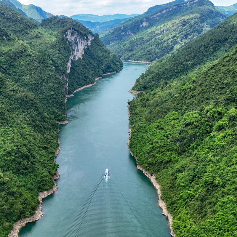 重庆旅游武隆仙女山/天生三桥/龙水峡地缝/乌江画廊8人小团一日游