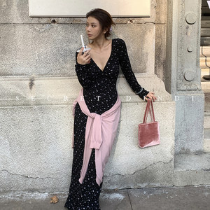 SECRET DINDI Starry Floral Bow Dress Women's Autumn Retro V-neck High Waist Long Skirt
