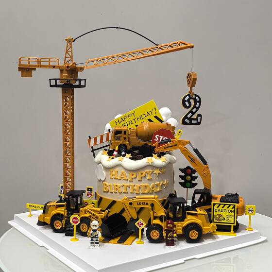 
Internet celebrity engineering vehicle cake decoration ornaments tower crane excavator bulldozer excavator children's first birthday accessories