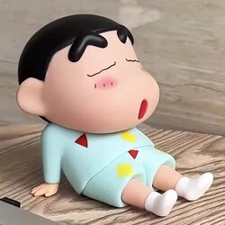 Crayon Shin-Chan Phone Stand Lazy Phone Holder Cute Desktop Ornament Figurine Model Trendy Toy Gift for Friends Fun Personalized Creative Phone Stand