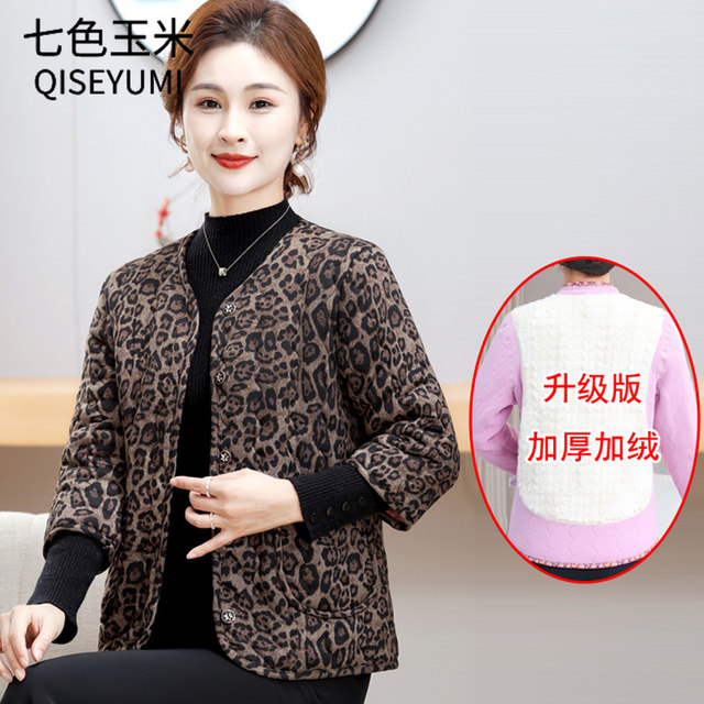 Mother's clothing, autumn and winter velvet floral cotton coat, mid-sleeve stand collar cotton jacket, middle-aged and elderly women's warm three-quarter sleeve cotton coat
