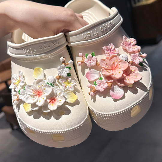 クロックス生花 桃の花クロックスシューズバックル - 桜の花びらシューズアクセサリー