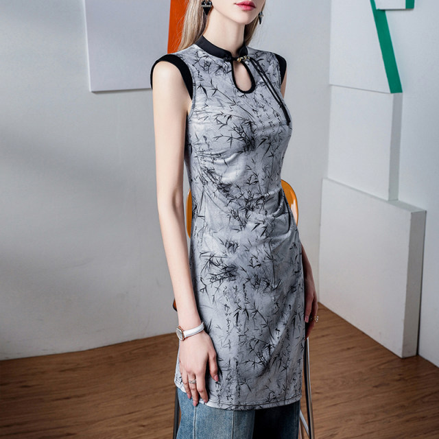 Stand-up collar button mid-length mesh top for women's printing new Chinese style 2025 summer new sleeveless slit shirt